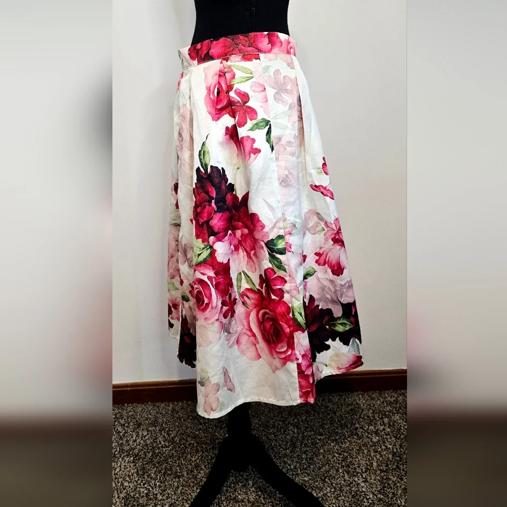 Chicwish Cottage Core Floral Pleated Midi Skirt White with Pink Floral Print L - Picture 5 of 5